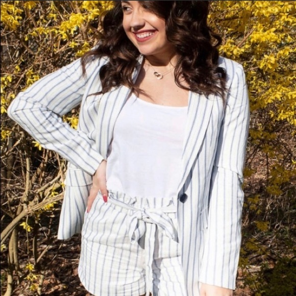 LOFT Petite Striped Modern Blazer | 12 - Picture 5 of 11